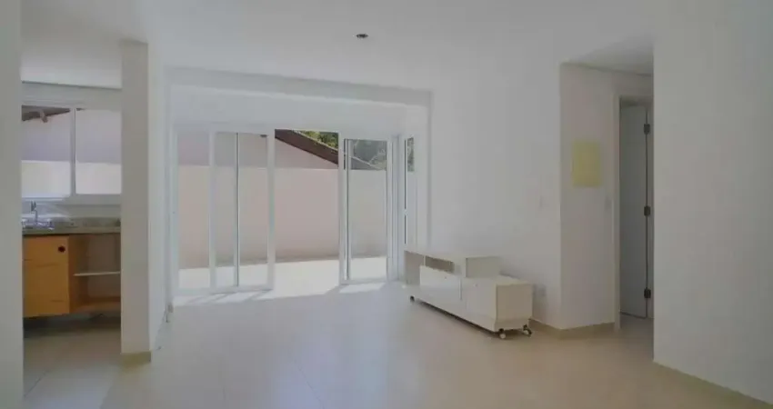 Edifício Jules Verne - Venda de apartamento com 02 dormitórios no bairro Petrópolis