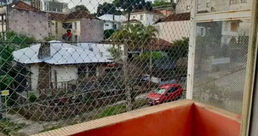 Apartamento à venda de 3 dormitórios, sacada e com 2 vagas no Bairro Rio Branco