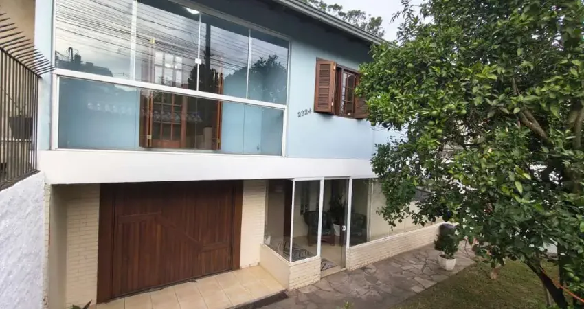 Casa com 4 quartos à venda na Avenida Juca Batista, --, Hípica, Porto Alegre