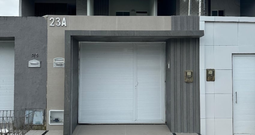 Casa com 3 quartos à venda na Rua Deoclécio Araújo, 505, Lagoa Redonda, Fortaleza
