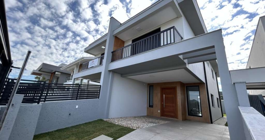 Casa para Venda em Florianópolis, Campeche, 3 dormitórios, 3 suítes, 4 banheiros, 2 vagas
