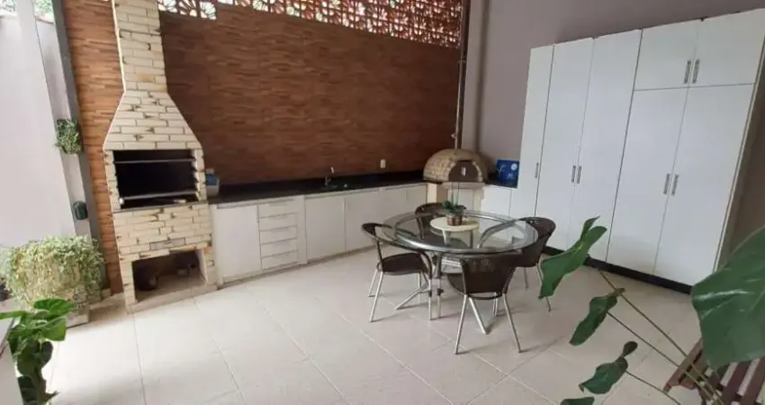 Casa com 4 quartos à venda na Rua João Nunes de Oliveira Júnior, 60, Foch I, Pouso Alegre