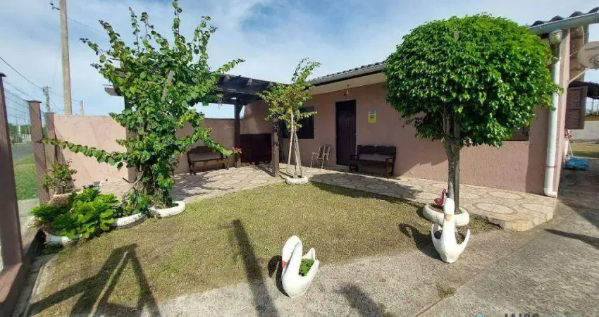Casa com 3 dormitórios em ótima localização à venda por R$ 170.000 - Centro - Balneário Pinhal/RS