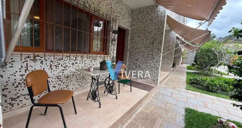 Casa com 3 dormitórios à venda, 76 m² por R$ 500.000,00 - Taumaturgo - Teresópolis/RJ
