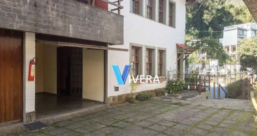 Casa com 3 dormitórios à venda, 123 m² por R$ 680.000,00 - Alto - Teresópolis/RJ