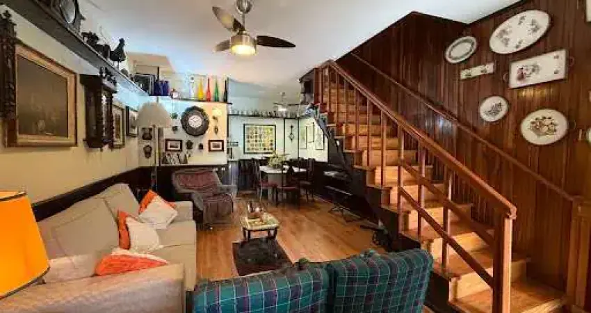 Casa com 3 dormitórios à venda, 76 m² por R$ 500.000,00 - Taumaturgo - Teresópolis/RJ