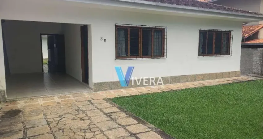 Casa com 3 dormitórios à venda, 118 m² por R$ 650.000,00 - Fazendinha - Teresópolis/RJ