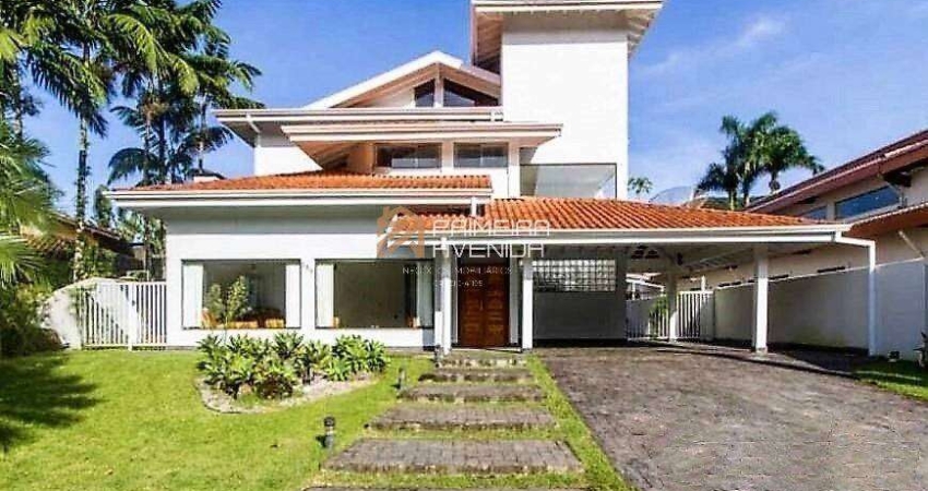 Casa de alto padrão em condomínio fechado na praia da Tabatinga