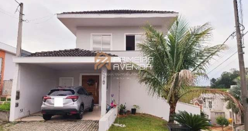 Sobrado de 280m² - 2 dorms. / 1 suíte - piscina - Residencial Mantiqueira