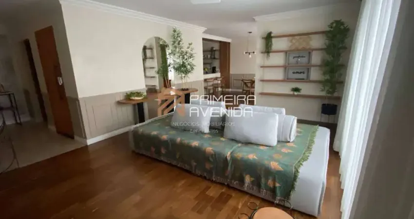 Apartamento 247m² - 4 dorms/ 2 suítes - REFORMADO - Edifício Mayflower