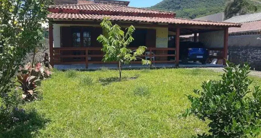 Casa com 3 quartos à venda na Rua Benta Martins Ribeiro, 157, Praia de Fora, Palhoça