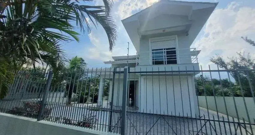 Casa com 3 quartos à venda na Rua dos Tucanos, 297, Praia de Fora, Palhoça