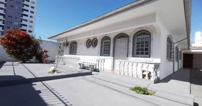 Casa com 3 quartos para alugar na RUA PEDRO CUNHA - ATÉ 398/399, 49, Kobrasol, São José