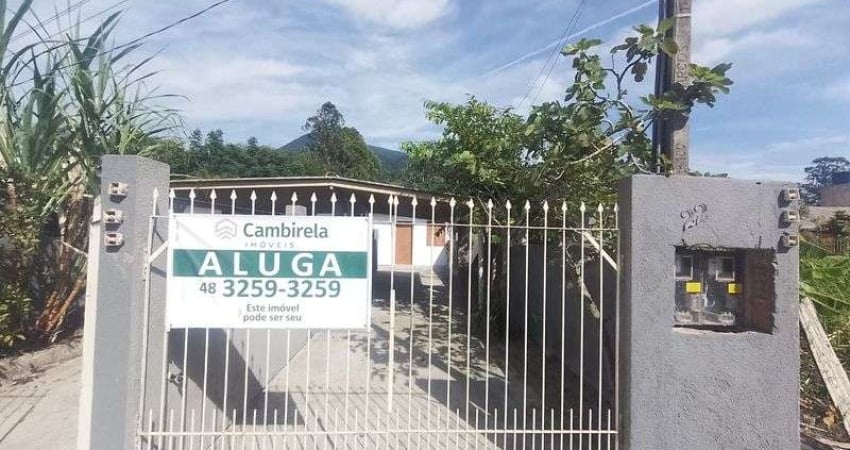 Casa com 2 quartos para alugar na Rua Dona Chica, 22, Praia de Fora, Palhoça