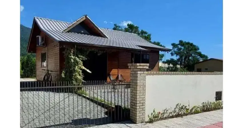 Casa comercial à venda na Rua Velho Leão do Mar, 44, Praia de Fora, Palhoça