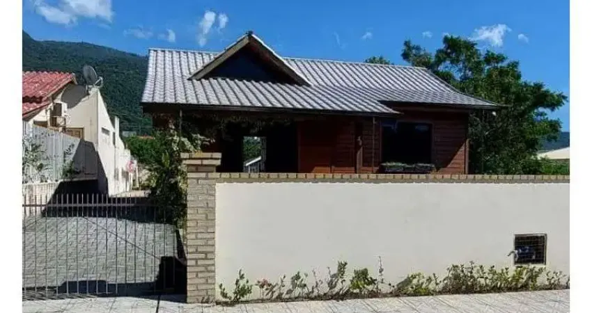Casa comercial à venda na Rua Velho Leão do Mar, 44, Praia de Fora, Palhoça