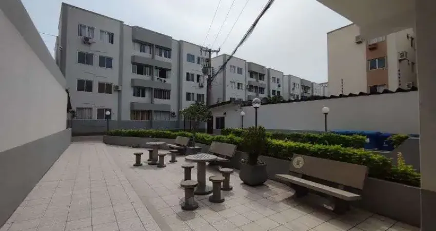 Apartamento com 3 quartos à venda na Avenida Governador Irineu Bornhausen, 520, Campinas, São José