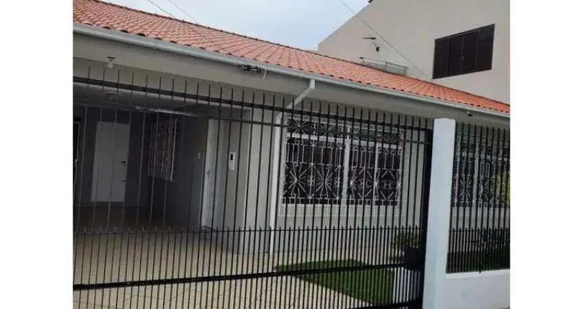 Casa com 2 quartos à venda na Servidão Dona Júlia, 01, Ipiranga, São José