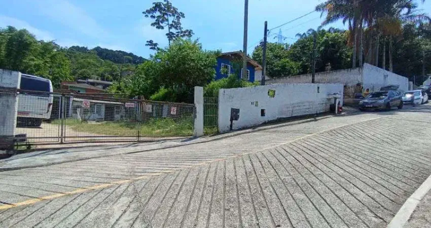 Terreno à venda na Servião Querino Miguel Apelião, São Luiz, São José