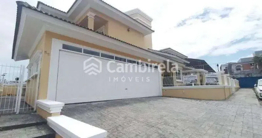 Casa com 5 quartos para alugar no Estreito, Florianópolis