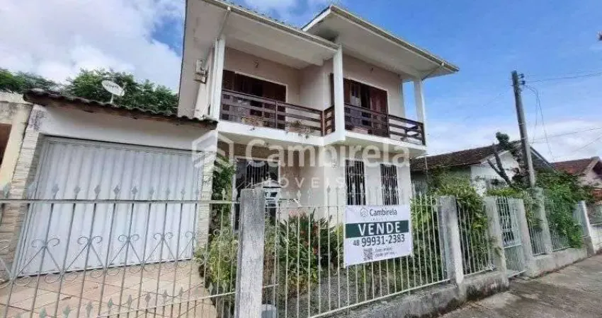 Casa com 3 quartos à venda no Centro, Palhoça