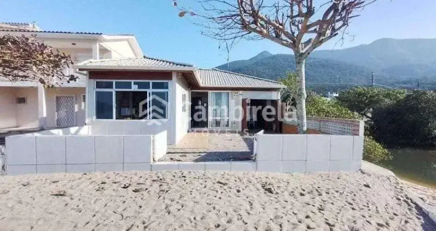 Casa com 2 quartos para alugar na Praia de Fora, Palhoça