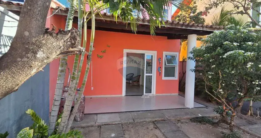 Casa com 3 quartos à venda na Rua Waldir Medeiros da Silva, 372, Centro, Aquiraz