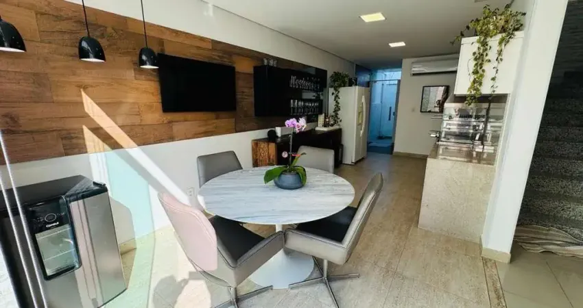 Casa em condomínio fechado com 4 quartos à venda na Rua Francisco Nascimento, 2, Copacabana, Belo Horizonte