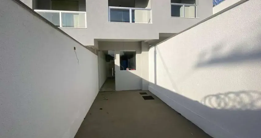 Casa com 2 quartos à venda na Rua Álvaro Camargos Sobrinho, 630, Floramar, Belo Horizonte
