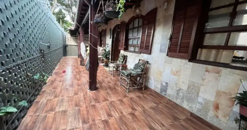 Casa com 5 quartos à venda na Rua Plínio de Mendonça, 19, Itapoã, Belo Horizonte