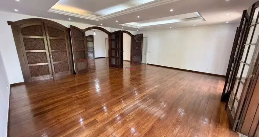 Casa com 5 quartos à venda na Alameda do Ipê Amarelo, 9, São Luiz, Belo Horizonte