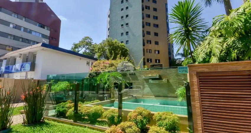 Cobertura Exclusiva à Venda no Centro de Curitiba | 4 Dormitórios | Piscina Privativa | 250 m²**