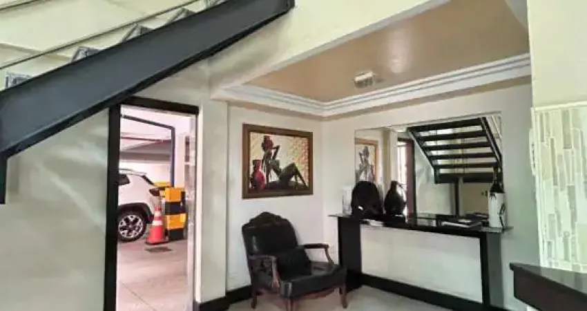 APARTAMENTO NASCENTE 2 SUÍTES VARANDA LAVABO 2 GARAGENS À VENDA NO JARDIM APIPEMA!
