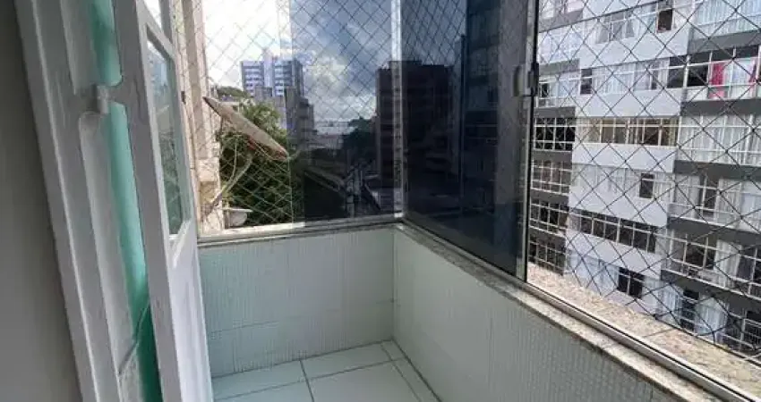 APARTAMENTO 2 QUARTOS SUÍTE VARANDA ÁREA DE SERVIÇO GARAGEM À VENDA NA BARRA!
