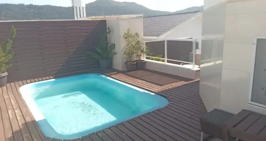 Cobertura duplex com piscina privativa 3 dormitórios sendo 1 suíte