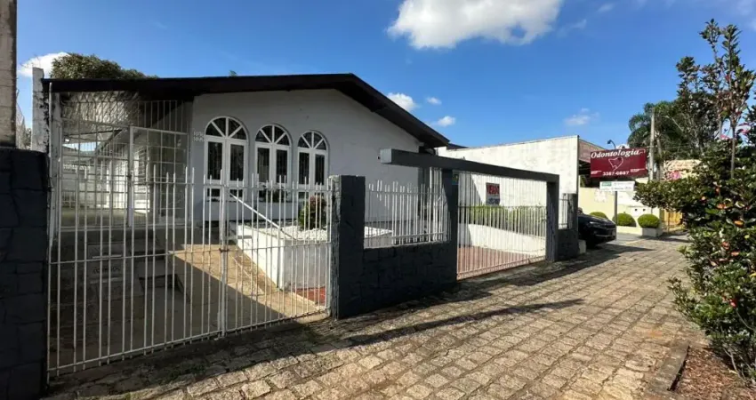 Excelente oportunidade: casa comercial, em terreno zr-4, com sete salas, com quatro banheiros, com vagas de garagem cobertas e descobertas