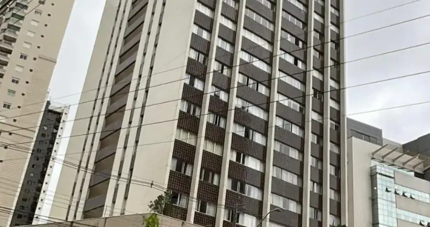 Excelente oportunidade, apartamento cobertura, de esquina, atrás do clube curitibano!