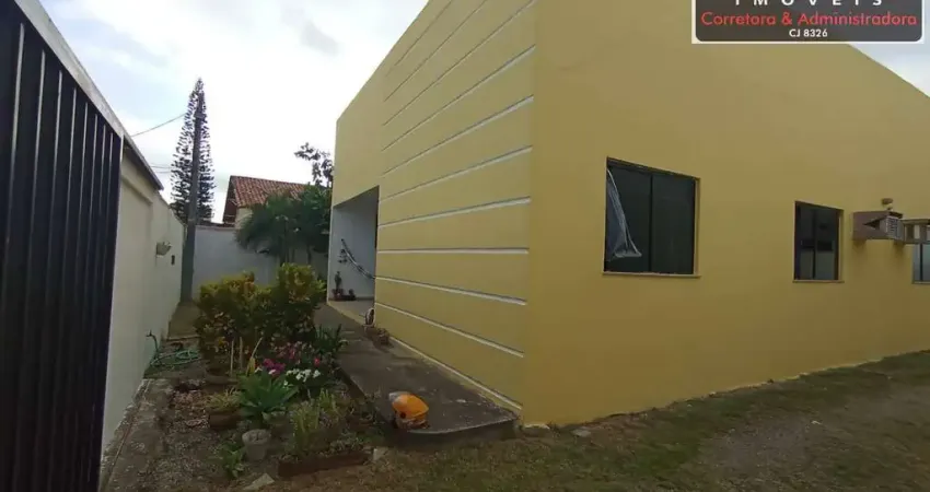 Ampla casa a 5 min da praia do sudoeste com 3 quartos e área gourmet!