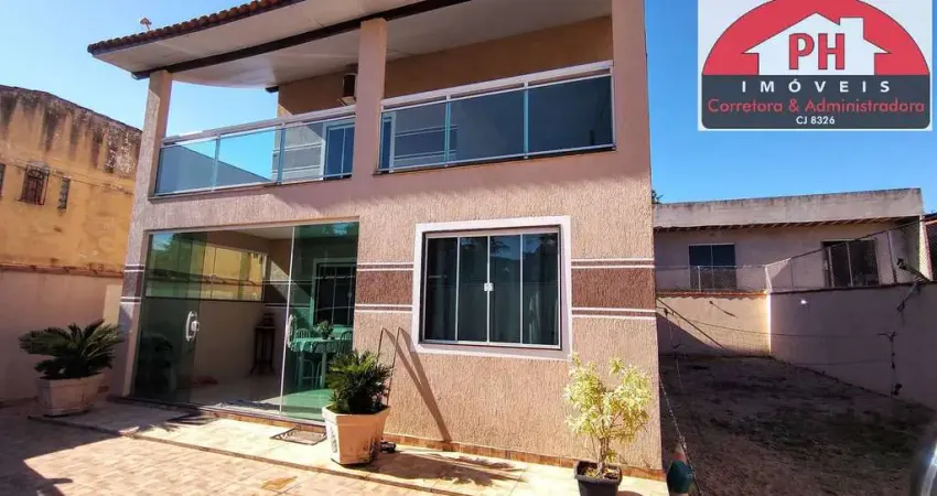 Excelente Casa Duplex de 4 quartos com 2 suítes em Praia Linda