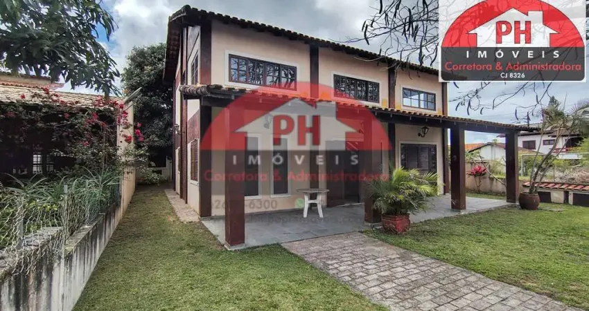 Casa duplex colonial à beira da lagoa – cond. fechado com praia particular