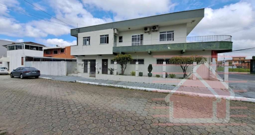 Casa para Venda em Itajaí, Dom Bosco, 3 dormitórios, 1 suíte, 3 banheiros, 3 vagas