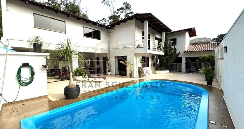Casa para Venda em Itajaí, Fazendinha, 4 dormitórios, 4 suítes, 5 banheiros, 2 vagas