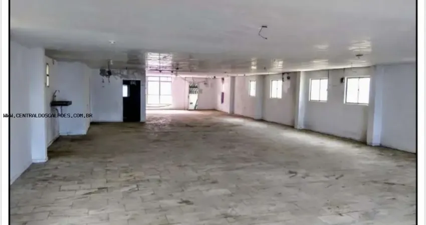 Prédio para alugar na Avenida Octávio Mangabeira, 455, Armação, Salvador