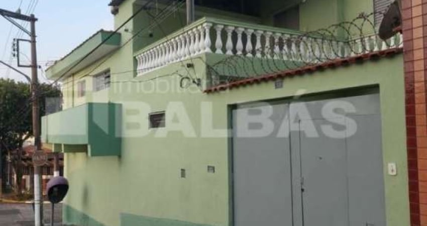 Sobrado 4 dormitórios - Parque São Lucas