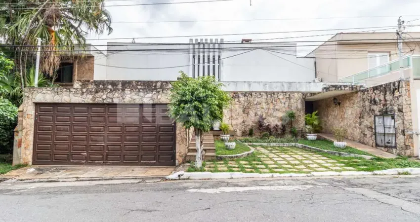 Casa com 4 quartos para alugar na Rua José Lógulo, 148, Mooca, São Paulo