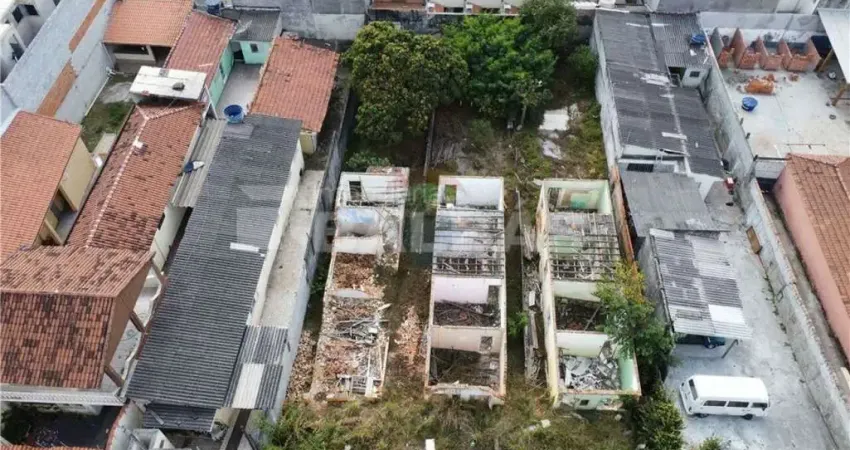 TERRENO 20 X 40 - EXCELENTE LOCALIZAÇÃO - ZONEAMENTO ZEUP