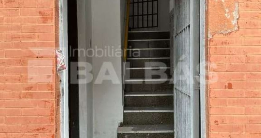 Barracão / Galpão / Depósito com 4 salas para alugar na Rua Candeias, 57, Vila Antonieta, São Paulo