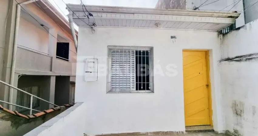 TERRENO COM 3 CASAS - PRÓXIMO AO MERCADO MUNICIPAL DA PENHA