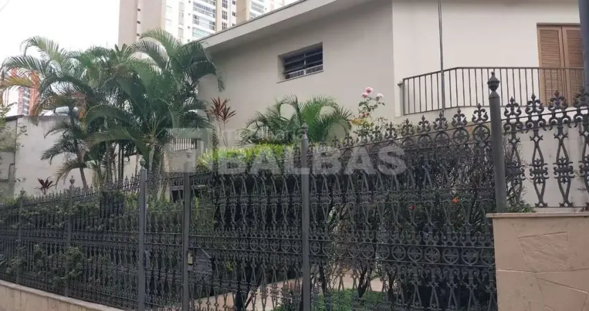 SOBRADO COM PISCINA 3 DORMITÓRIOS - VILA REGENTE FEIJÓ