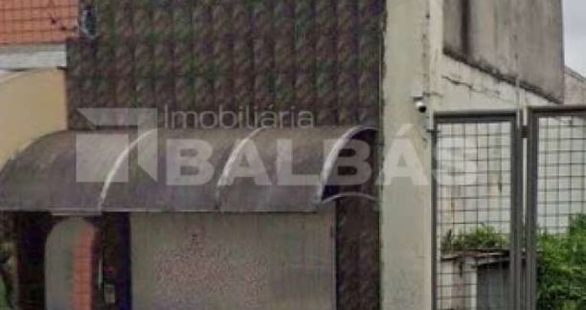 OPORTUNIDADE IMPERDÍVEL NA ÁGUA RASA - TERRENO 400 m²